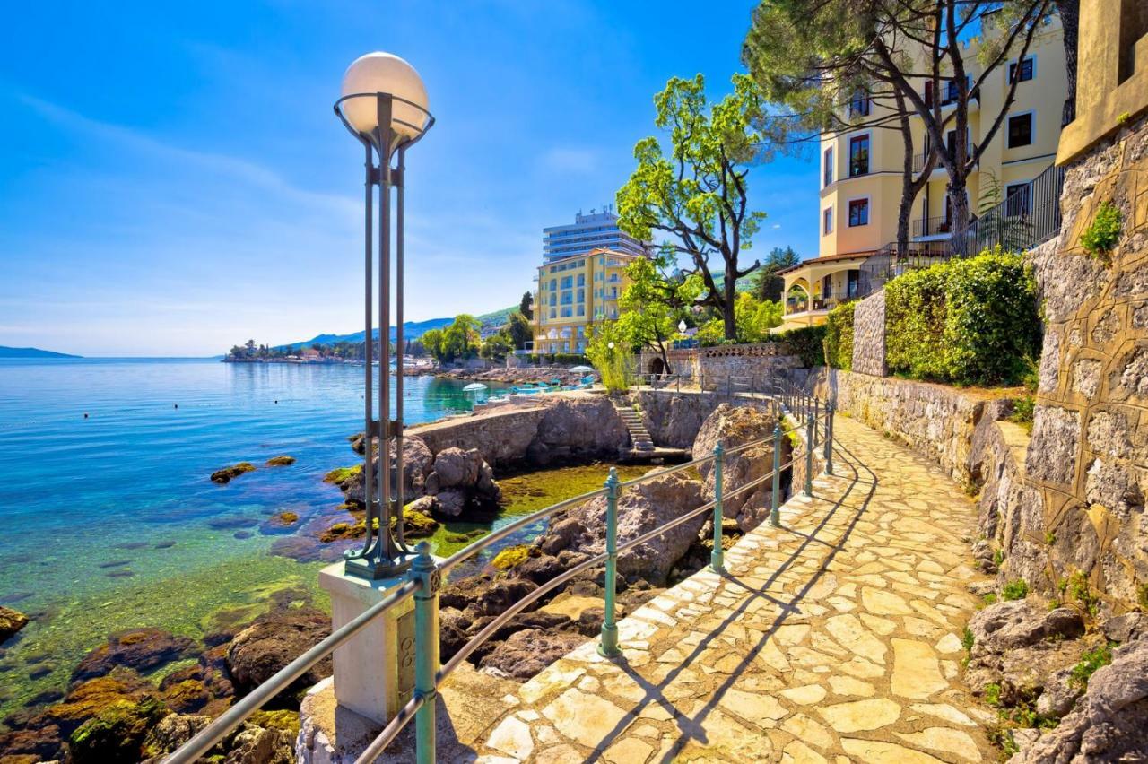 Apartment Belvedere With Seaview Rijeka Dış mekan fotoğraf